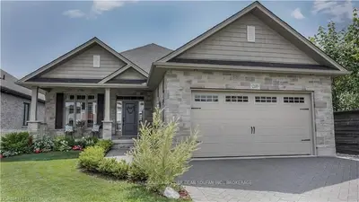 2185 Bakervilla Street, London South, On N6p 0e5