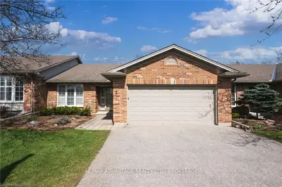 1755 Louise Boulevard 2, London North, On N6g 5g4