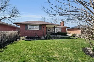 1247 Addison Drive, London East, On N5v 2n8