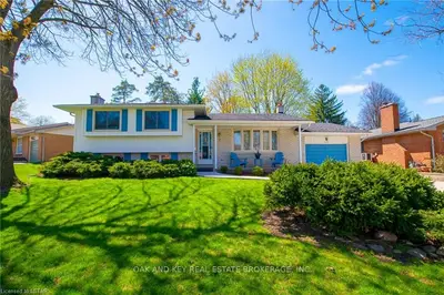 7 Park Lane Crescent, London South, On N6k 2t9