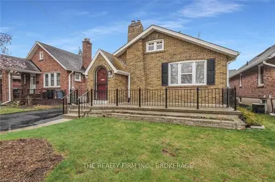 249 Edward Street, London South, On N6c 3j7