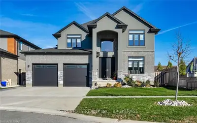 1055 Eagletrace Drive, London North, On N6g 0s5