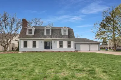 5 FERN Avenue, Chatham-Kent, ON N0P 2C0