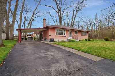 1 Strathcona Drive, London East, On N5w 1p7