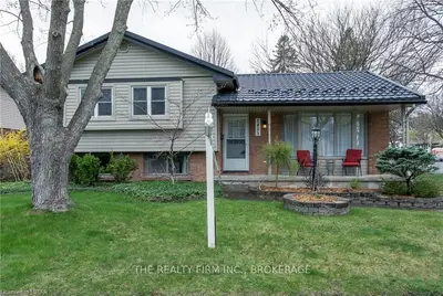 1405 Glenora Drive, London North, On N5x 1t8