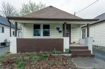 205 St. Julien Street, London East, On N5z 2n1