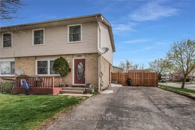 1074 Blanchard Road, London North, On N6g 3h3