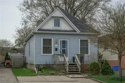 21 Elmwood Place, London South, On N6j 1j3