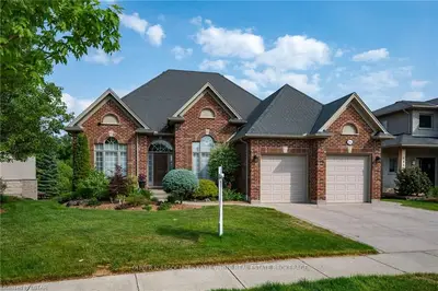 1916 Riverbend Road, London South, On N6k 0a2