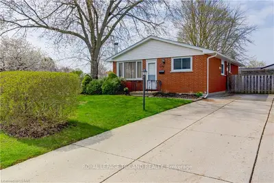 34 Villeneuve Crescent, London East, On N5v 1m8