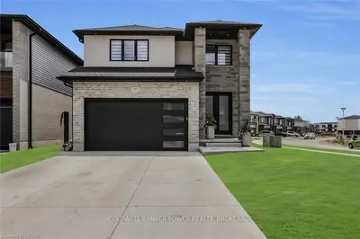 3452 Emily Carr Lane, London South, On N6l 0a3