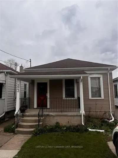 223 Waterloo Street A, London East, On N6b 2n2