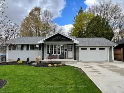 33 Pannell Lane, Strathroy-caradoc, On N7g 2c5