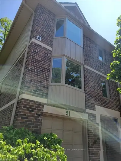 1548 Richmond Street 21, London North, On N6c 4w8