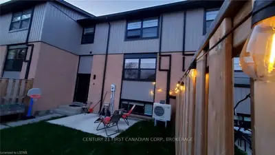 105 Andover Drive 4, London South, On N6j 4b1