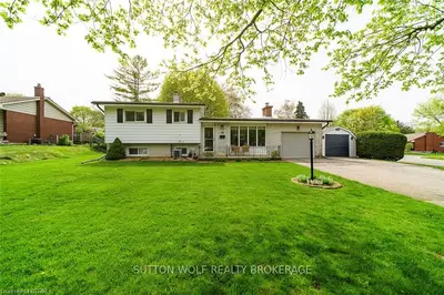 611 Widmore Drive, London South, On N6j 3a5