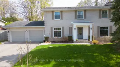 436 Lawson Road, London North, On N6g 1x8
