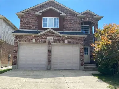 1339 South Wenige Drive, London North, On N5x 4m8