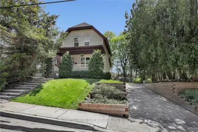 48 Evergreen Avenue, London South, On N6j 1a5