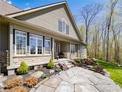 126 DEERFOOT Trail, Huntsville, ON P1H 0A8