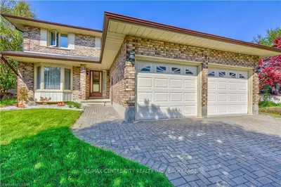 191 Grenfell Place, London North, On N5x 3b7
