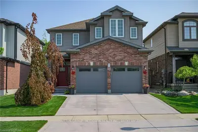 627 Springwood Crescent, London North, On N6g 0h9