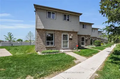 829 Southdale Road E, London South, On N6e 1v7