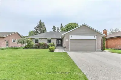 36 Adams Avenue, Tillsonburg, On N4g 5b3