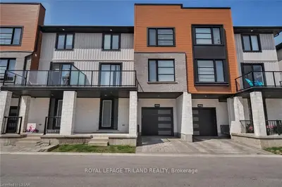 952 West Village Square, London North, On N6h 0j7