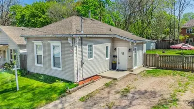 12 Alfred Street, London East, On N5y 2p4