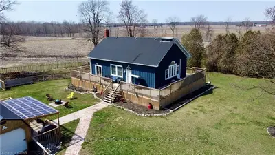 21324 DUART Road, Chatham-Kent, ON N0L 1X0