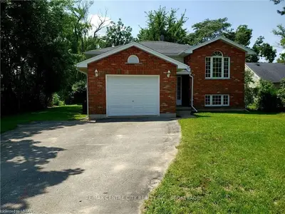 266 Elizabeth Street, Southwest Middlesex, On N0l 1m0