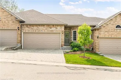 1028 Commissioners Road W 11, London South, On N6k 1c3