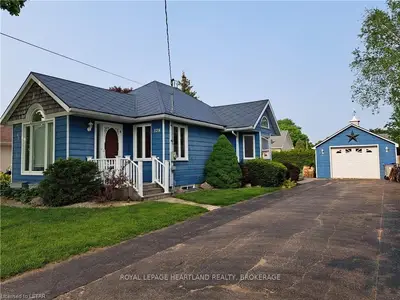 178 WLLIAM Street, South Huron, ON N0M 1S2