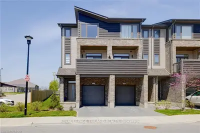 2070 Meadowgate Boulevard 57, London South, On N6m 0h5