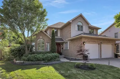 106 Toohey Court, London North, On N6g 4y1