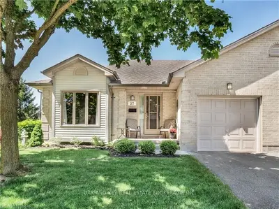 99 Edgevalley Road 37, London East, On N5y 5n1