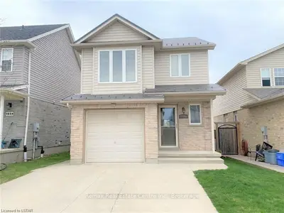 1930 Bloom Crescent, London North, On N5x 4n3
