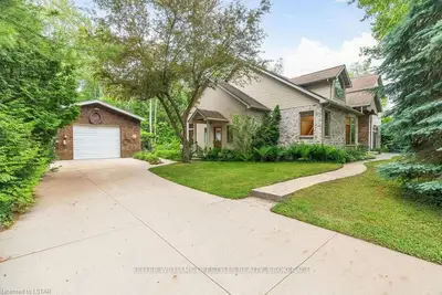 6545 PINE TRAIL Avenue, Lambton Shores, ON N0N 1J3