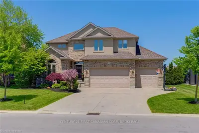 7012 Clayton Walk, London South, On N6p 0b2