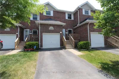 55 LAKE Road 11, Lambton Shores, ON N0M 1T0
