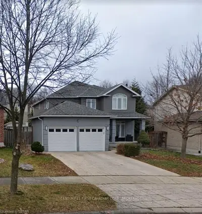 893 Guildwood Boulevard, London North, On N6h 5t1