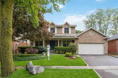 1561 Hillside Drive, London North, On N6g 4m6