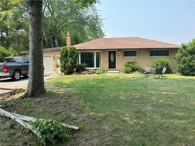 476 Ridgewood Crescent, London South, On N6j 3h8