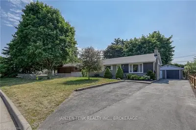 189 Manitoulin Drive, London East, On N5w 1m6
