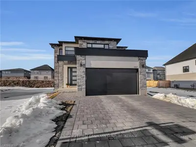 1627 Upperwest Avenue, London South, On N6k 0k6