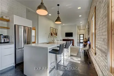 816 Queens Avenue, London East, On N5w 3h6