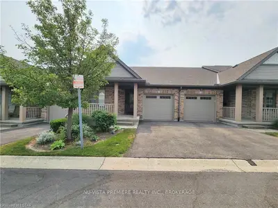 215 North Centre Road 8 - ** Main Level Only **, London North, On N5x 4e3