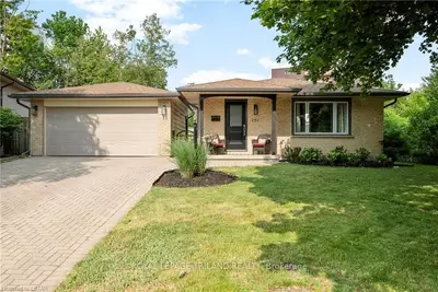 267 Delta Place, London South, On N6j 3n1