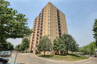 860 Commissioners Road E 701, London South, On N6c 5y8